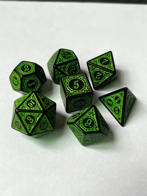 Polyhedral 7-Die Carved Pattern Dice Set